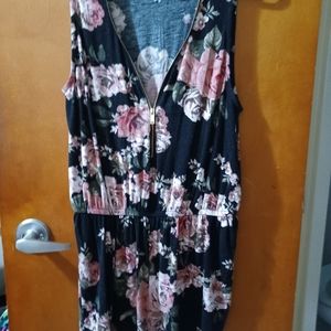 Beautiful RUE 21 SUNDRESS